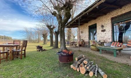 escapada a un pueblo secreto de buenos aires con tuneles, glamping y comida al disco escapada a un pueblo secreto de buenos aires con tuneles, glamping y comida al disco