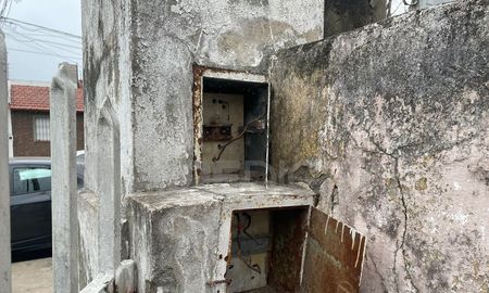 Robaron medidores de luz a viviendas de un pasillo compartido en barrio Roque Sáenz Peña de la ciudad de Santa Fe Robaron medidores de luz a viviendas de un pasillo compartido en barrio Roque Sáenz Peña de la ciudad de Santa Fe