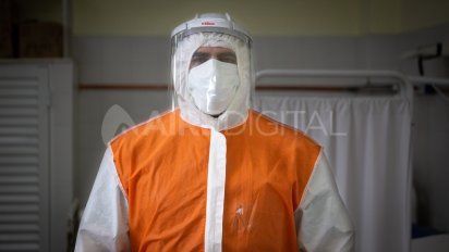 El personal de salud se enfrentó a los contagios, el pluriempleo, los insultos y el extremo cansancio en esta pandemia del coronavirus.