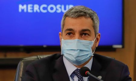El fortalecimiento del Mercosur es imprescindible frente a la pandemia, dijo el presidente de Paraguay este viernes, Mario Abdo Benítez. El fortalecimiento del Mercosur es imprescindible frente a la pandemia, dijo el presidente de Paraguay este viernes, Mario Abdo Benítez.