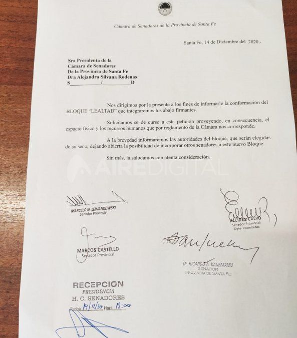 La nota está firmada por los senadores por los departamentos La Capital, Marcos Castelló; de Rosario, Marcelo Lewandowski, de Garay, Ricardo Kaufmann y de Castellanos, Alcides Calvo.