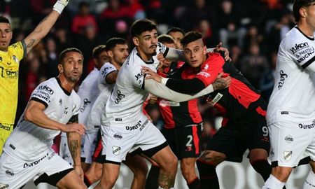 All Boys rescindió el contrato de su entrenador, Anibal Biggeri, tras la derrota con Colón. All Boys rescindió el contrato de su entrenador, Anibal Biggeri, tras la derrota con Colón.