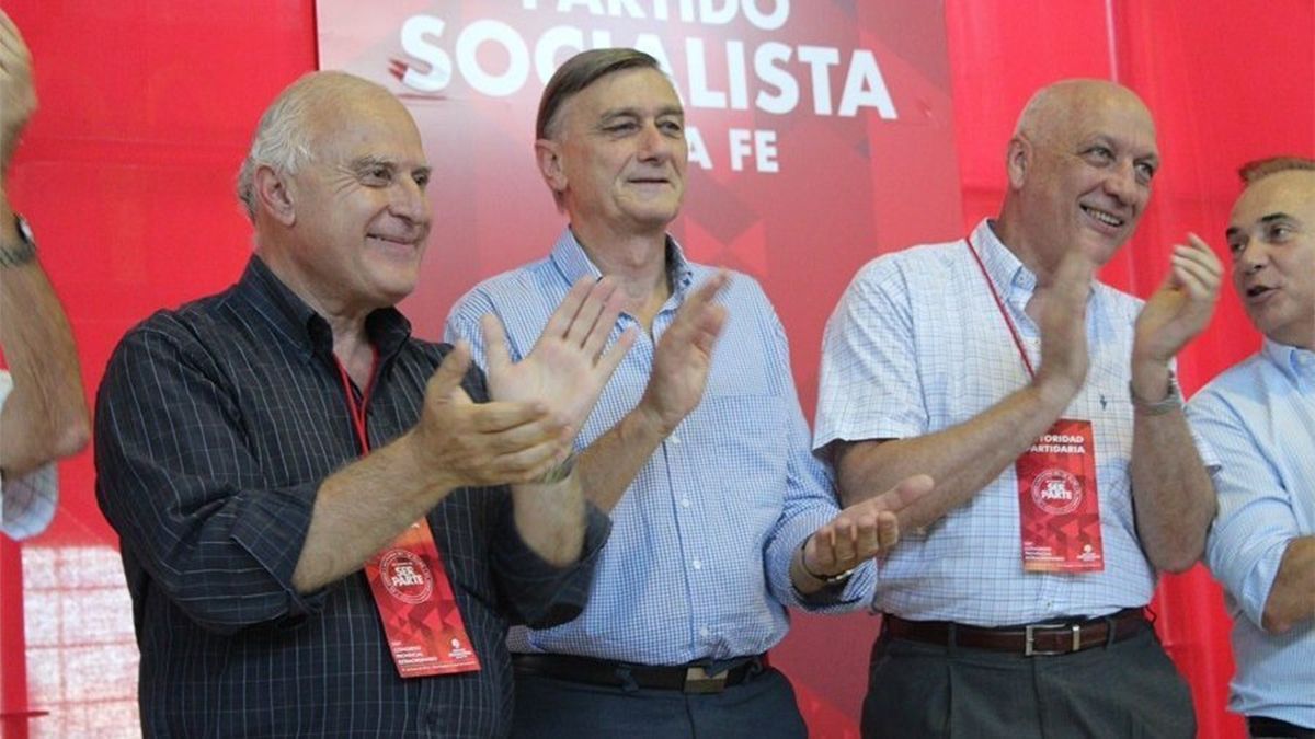 Junto con Hermes Binner, Antonio Bonfatti y Miguel Lifschitz conformaron un bloque socialista que gobernó la provincia de Santa Fe durante 12 años.