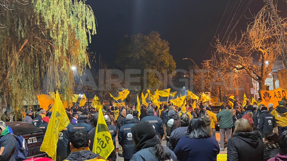 Trabajadores de Asoem se manifestaron en inmediaciones del corralón municipal