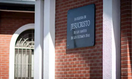 Acusan a la Iglesia Mormona de Córdoba de pagar $ 4,7 millones para tapar el abuso sexual de una adolescente Acusan a la Iglesia Mormona de Córdoba de pagar $ 4,7 millones para tapar el abuso sexual de una adolescente