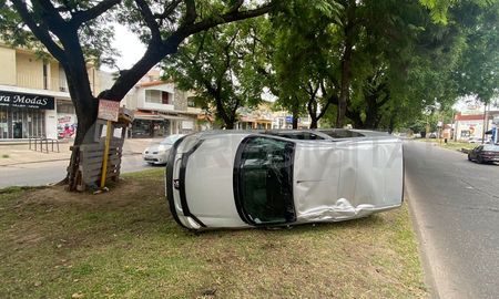 El accidente se produjo en la intersección de calle Risso y Av. Aristóbulo del Valle de la ciudad de Santa Fe. El accidente se produjo en la intersección de calle Risso y Av. Aristóbulo del Valle de la ciudad de Santa Fe.