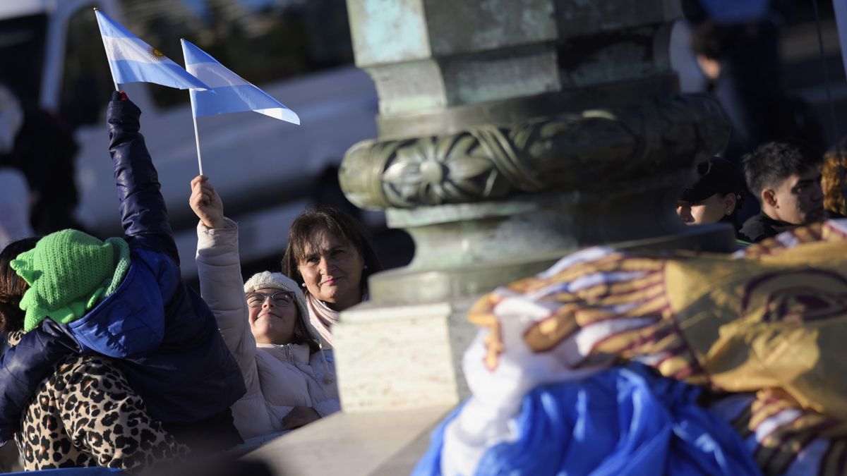 Fotos de los festejos del Día de la Bandera en Rosario. Fotos de los festejos del Día de la Bandera en Rosario.