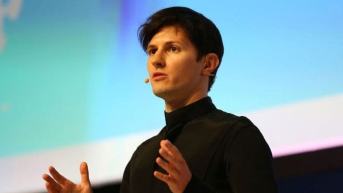 Pável Dúrov fue arrestado por autoridades francesas y enfrenta cargos de complicidad de múltiples delitos que se comenten con su aplicación.