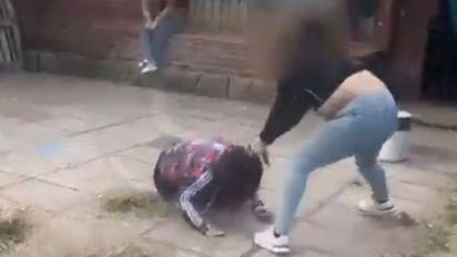 Brutal ataque en una escuela de Mar del Plata: golpearon a una alumna con parálisis cerebral y filmaron la agresión