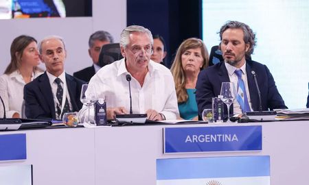 “Hacia una Iberoamérica justa y sostenible. Ese es el objetivo que hoy nos convoca, pidió Fernández. “Hacia una Iberoamérica justa y sostenible. Ese es el objetivo que hoy nos convoca, pidió Fernández.