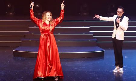 Fátima Florez y Marcelo Polino presentan el show más visto del verano este sábado en Santa Fe. Fátima Florez y Marcelo Polino presentan el show más visto del verano este sábado en Santa Fe.