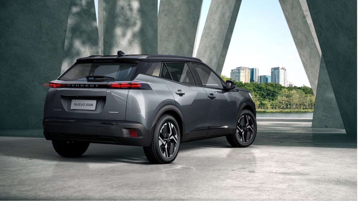 El Peugeot 2008 apuesta por diseño moderno y tecnología interior. El Peugeot 2008 apuesta por diseño moderno y tecnología interior.