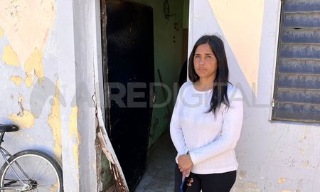 Una familia de barrio Nueva Pompeya denunció que ladrones ingresaron a su casa por cuarta vez para llevarse sus pertenencias. Una familia de barrio Nueva Pompeya denunció que ladrones ingresaron a su casa por cuarta vez para llevarse sus pertenencias.