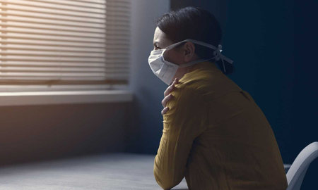 La Covid-19 se asocia con un mayor riesgo de padecer ansiedad, depresión, consumo de sustancias y problemas de sueño, según concluyó la investigación. La Covid-19 se asocia con un mayor riesgo de padecer ansiedad, depresión, consumo de sustancias y problemas de sueño, según concluyó la investigación.