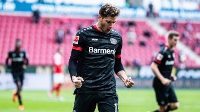 Lucas Alario le dio el triunfo al Bayer Leverkusen en la Bundesliga