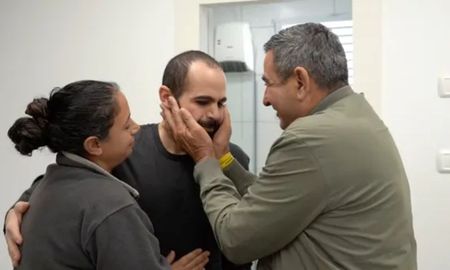 Yarden Bibas fue liberado por Hamás. Yarden Bibas fue liberado por Hamás.
