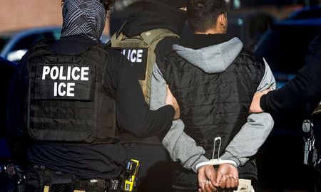 En una entrevista en AIRE, la abogada Alma Rosa Nieto explicó la situación de los detenidos por ICE en Estados Unidos. En una entrevista en AIRE, la abogada Alma Rosa Nieto explicó la situación de los detenidos por ICE en Estados Unidos.