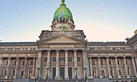 Diputados avanzó en reformas sobre el impuesto a las ganancias y dividió las miradas entre los legisladores de Santa Fe. Diputados avanzó en reformas sobre el impuesto a las ganancias y dividió las miradas entre los legisladores de Santa Fe.