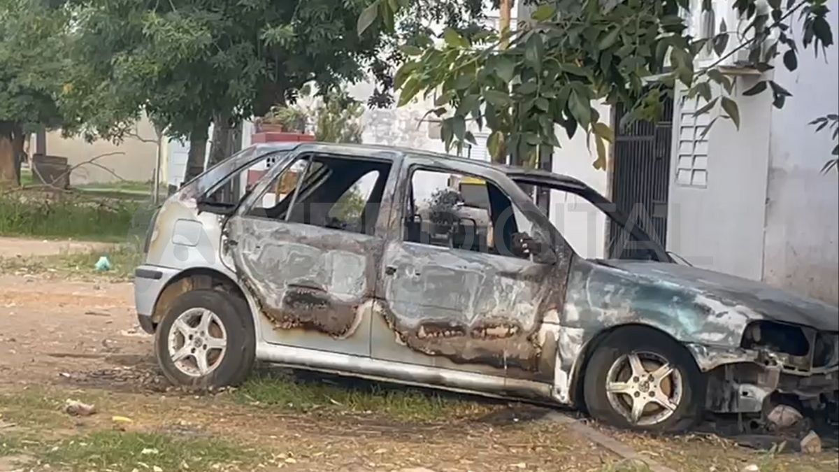 Un auto que ya había sido atacado antes