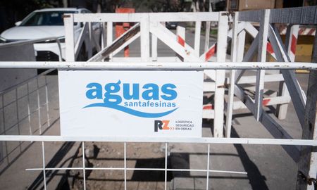 Aguas Santafesinas realizará reparaciones de emergencia este viernes en 9 de Julio y San Jerónimo. Habrá cortes de tránsito durante la mañana y los trabajos se extenderán hasta el sábado inclusive. Aguas Santafesinas realizará reparaciones de emergencia este viernes en 9 de Julio y San Jerónimo. Habrá cortes de tránsito durante la mañana y los trabajos se extenderán hasta el sábado inclusive.