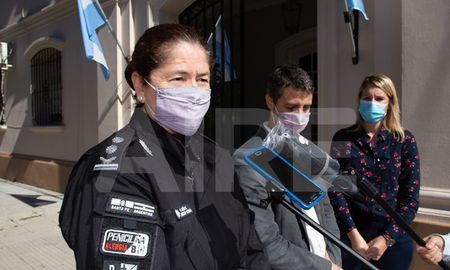 Muñoz advirtió que los controles no se van a flexibilizar, que se van a mantener hasta el 2 de mayo y recordó que a partir de las 21 está prohibido transitar. Muñoz advirtió que los controles no se van a flexibilizar, que se van a mantener hasta el 2 de mayo y recordó que a partir de las 21 está prohibido transitar.