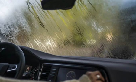 Saber cómo desempañar el vidrio del auto correctamente es clave para evitar riesgos al manejar. Saber cómo desempañar el vidrio del auto correctamente es clave para evitar riesgos al manejar.