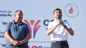 Pullaro en la largada de la Maratón Santa Fe - Coronda: 