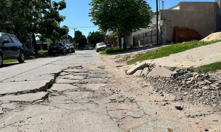Vecinos de barrio Transporte explicaron en AIRE que la problemática ya tiene dos años. Vecinos de barrio Transporte explicaron en AIRE que la problemática ya tiene dos años.