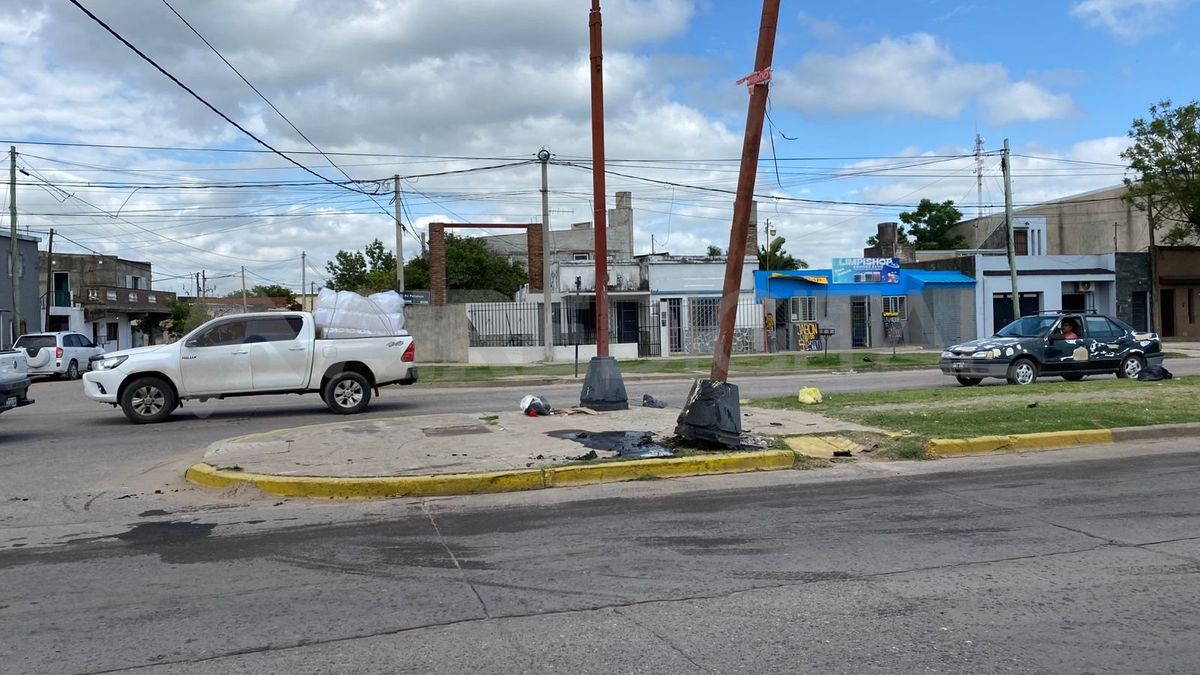 Así quedó el cantero central de Avenida Peñaloza y Ángel Cassanello. Así quedó el cantero central de Avenida Peñaloza y Ángel Cassanello.