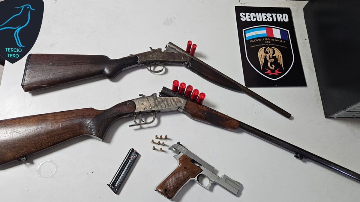 El imputado tenía tres armas de fuego en su casa. 