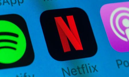 En el caso de los servicios de streaming como Netflix, Spotify, Amazon Prime y los servicios de almacenamiento de datos, si las operaciones se cancelan en moneda extranjera sí se verán alcanzadas por la percepción a cuenta de Ganancias y Bienes Personales así como por el impuesto PAIS. En el caso de los servicios de streaming como Netflix, Spotify, Amazon Prime y los servicios de almacenamiento de datos, si las operaciones se cancelan en moneda extranjera sí se verán alcanzadas por la percepción a cuenta de Ganancias y Bienes Personales así como por el impuesto PAIS.