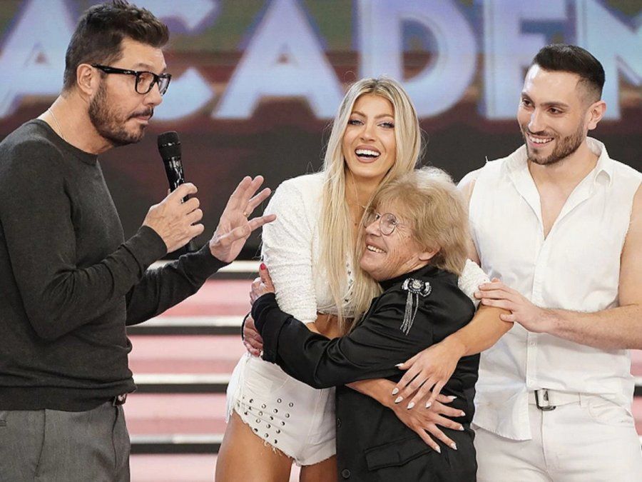Alicia se robó todas las miradas al bailar cumbia con Jony Lazarte y demostrar sus conocimientos de danza clásica con Piquín.&nbsp;