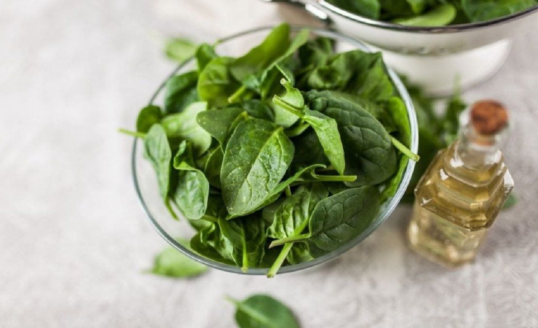 Contraindicaciones de consumir espinacas en exceso para el organismo