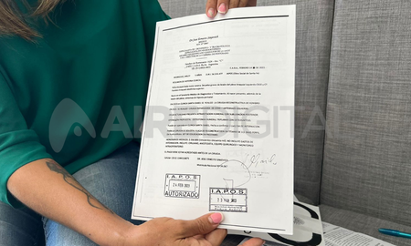 Desde que nació Miley afronta diferentes terapias para contar con movilidad en su brazo izquierdo. Desde que nació Miley afronta diferentes terapias para contar con movilidad en su brazo izquierdo.