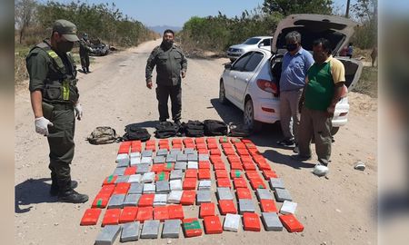 El policía salteño fue interceptado cuando trasladaba más de 100 kilos de cocaína de Salta a Tartagal El policía salteño fue interceptado cuando trasladaba más de 100 kilos de cocaína de Salta a Tartagal
