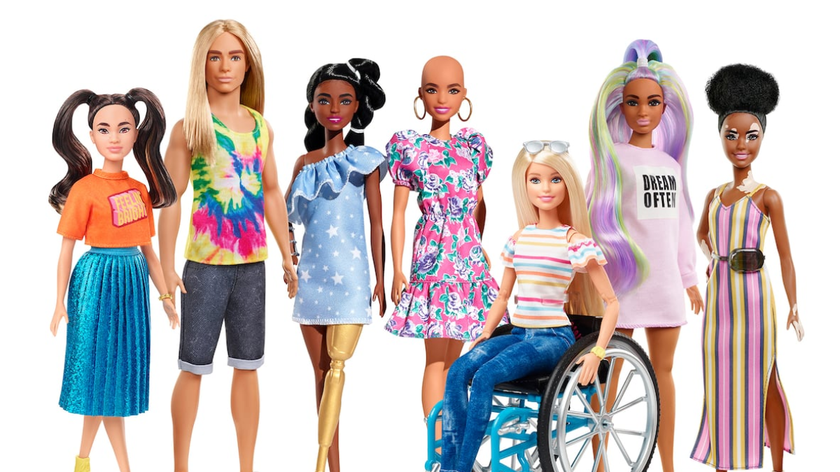 Otros modelos de Barbie inclusivos. Otros modelos de Barbie inclusivos.