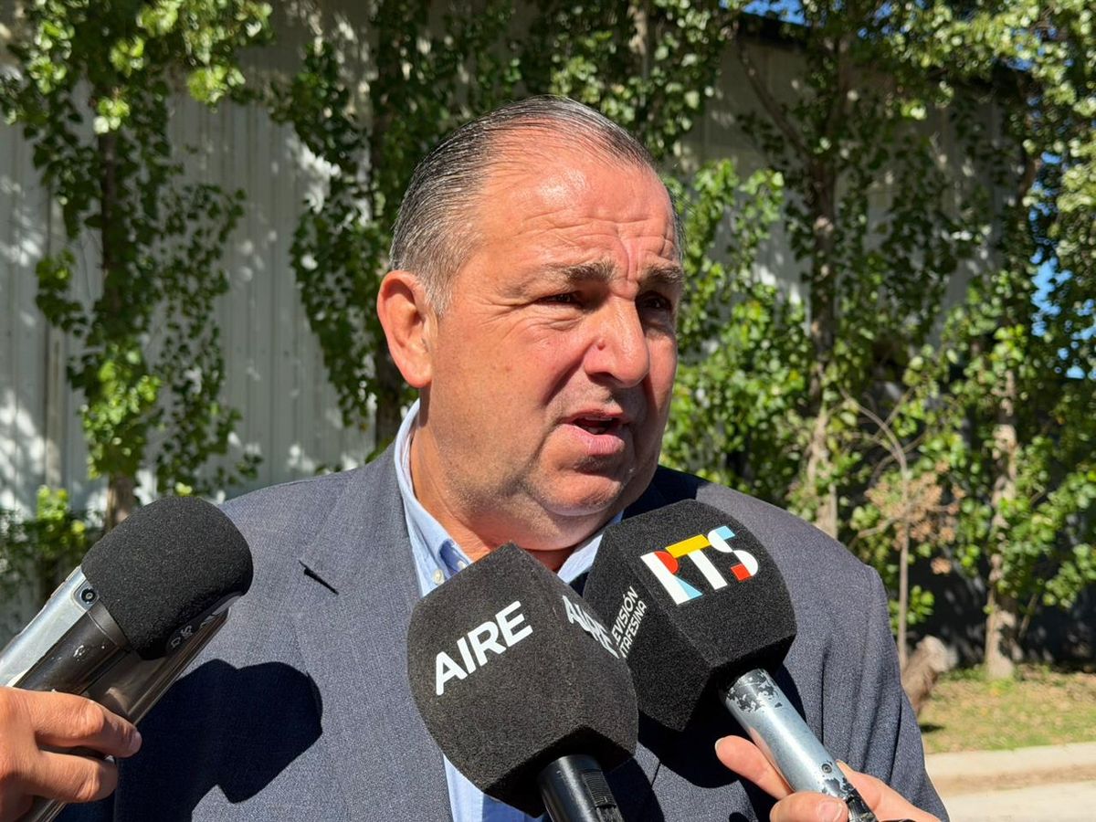 El intendente Juan Pablo Poletti respaldó este miércoles a los trabajadores y aseguró que los operativos tienen como objetivo cuidar a la gente.