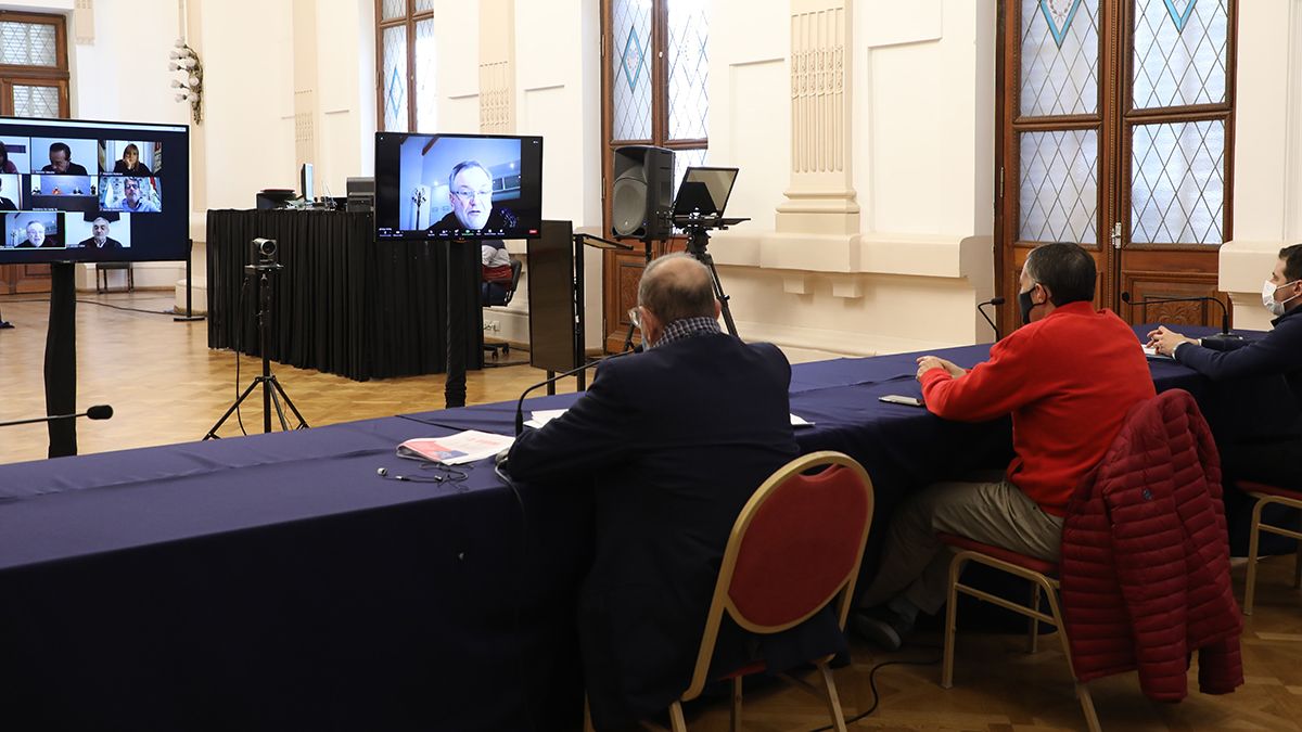 "El esquema es de una asistencia económica directa para gimnasios, centros de pilates, yoga, canchas de fútbol 5 y centros de entrenamientos de distintas disciplinas en espacios cerrados", informó el secretario de Comercio Interior y Servicios, Juan Marcos Aviano.
