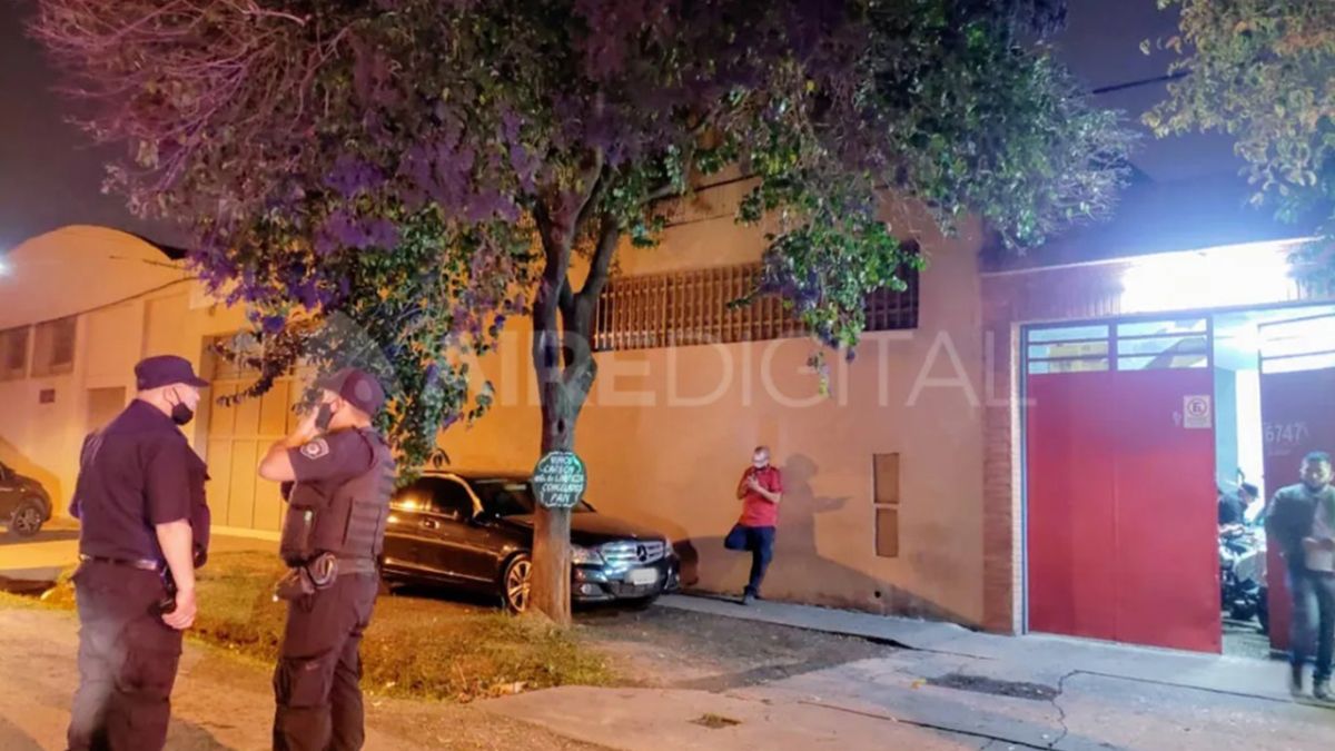 La balacera ocurrió en horas de la tarde noche fuera de una concesionaria. La balacera ocurrió en horas de la tarde noche fuera de una concesionaria.