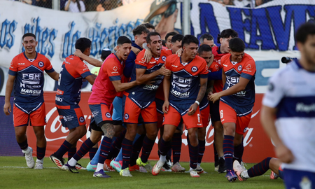 Batacazo en la Copa Argentina: Central Córdoba de Rosario eliminó a Gimnasia por penales y avanzó a octavos Batacazo en la Copa Argentina: Central Córdoba de Rosario eliminó a Gimnasia por penales y avanzó a octavos