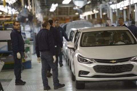 Smata acordó un aumento salarial de 6,06 por ciento para el primer trimestre