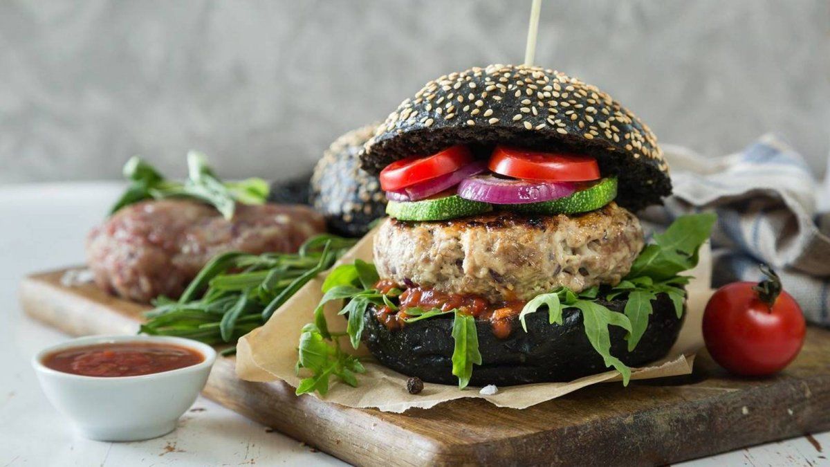 Hamburguesas vegetarianas para disfrutar una comida deliciosa y saludable.
