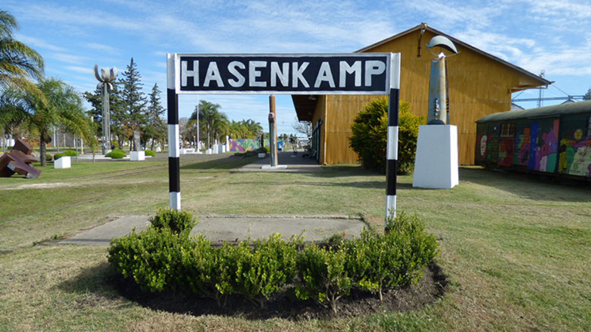 Escapada low cost a Hasenkamp, una maravillosa localidad de Entre Ríos. Escapada low cost a Hasenkamp, una maravillosa localidad de Entre Ríos.