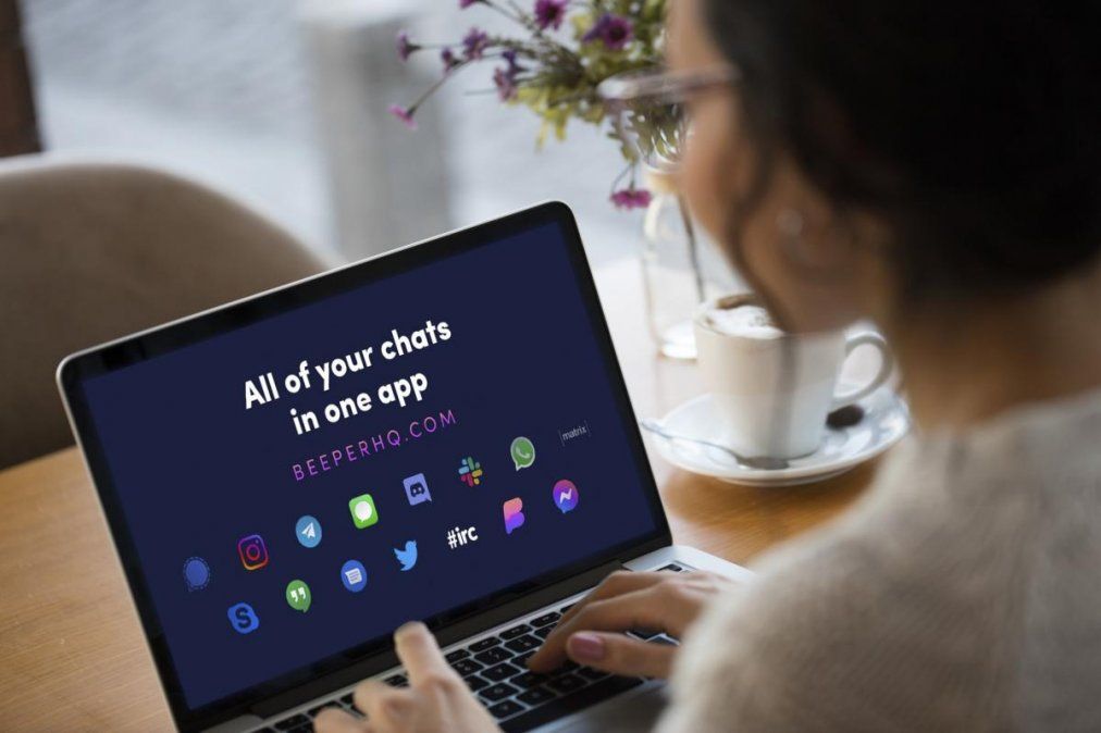 Beeper: la app que integra WhatsApp y Telegram.