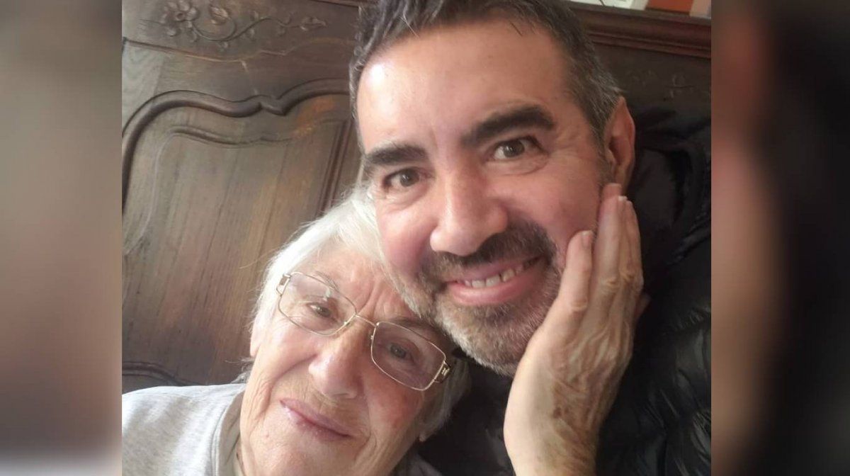 Diego Pérez despidió a su madre en las redes.