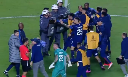Escándalo: dos jugadores de Talleres fueron demorados en Brasil tras pelearse con la policía Escándalo: dos jugadores de Talleres fueron demorados en Brasil tras pelearse con la policía