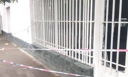 Un adolescente de 18 años fue asesinado hoy a balazos en un barrio de la ciudad de Villa Gobernador Gálvez Un adolescente de 18 años fue asesinado hoy a balazos en un barrio de la ciudad de Villa Gobernador Gálvez