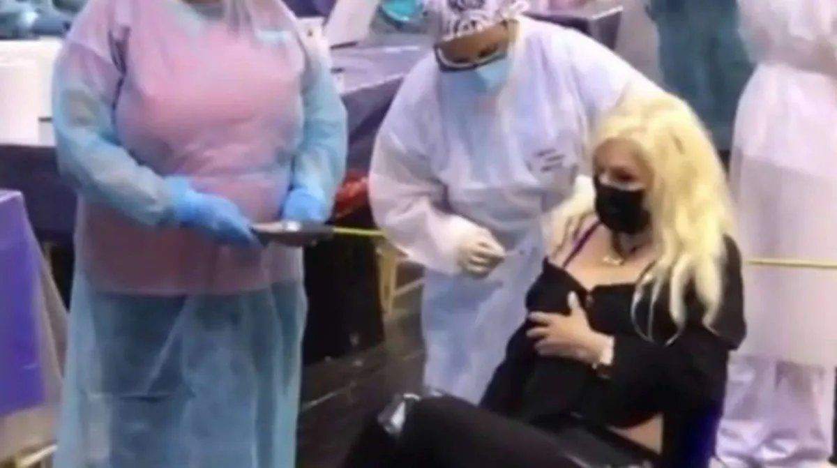 Susana Giménez se colocó la primera dosis de Pfizer, pero su hermano por la edad le correspondió la Sinovac.