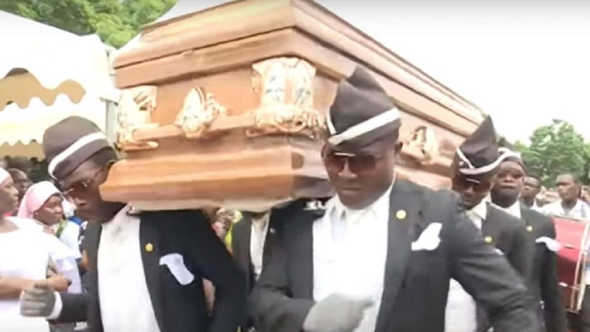 Soy fan de Messi: entrevista a uno de los ghaneses del meme con el ata&uacute;d