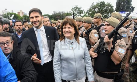 El gobernador de Santa Fe, Maximiliano Pullaro se refirió este viernes al uso de la fuerza policial en el marco de las protestas sociales. El gobernador de Santa Fe, Maximiliano Pullaro se refirió este viernes al uso de la fuerza policial en el marco de las protestas sociales.